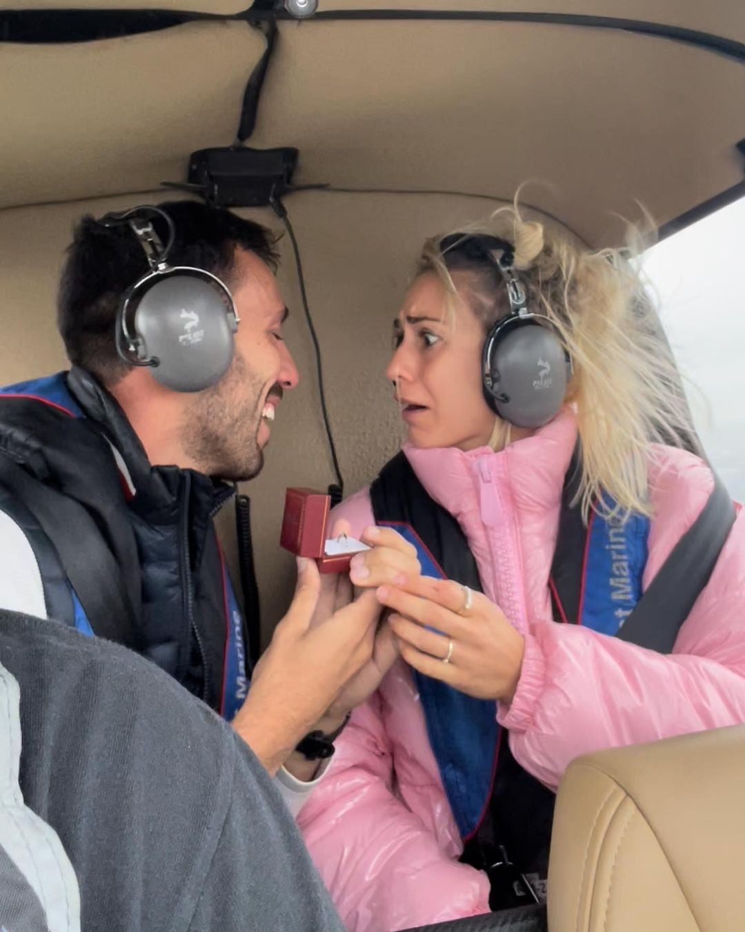 Facundo le pidió casamiento a Julieta en un helicóptero.