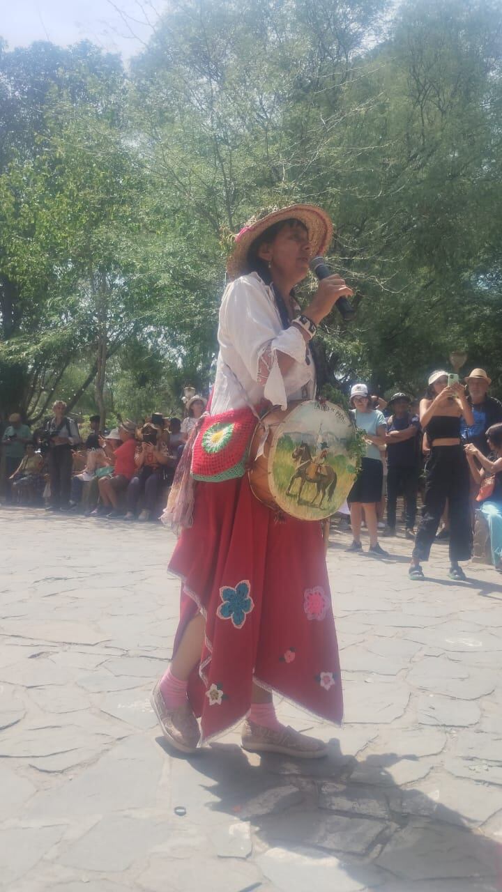 La comadre Celia Andrade, encabezó la ceremonia.