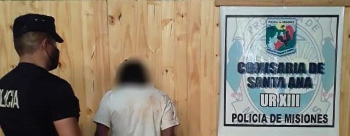 Un hombre detenido en Santa Ana acusado de amenazar a vecinos con un arma blanca