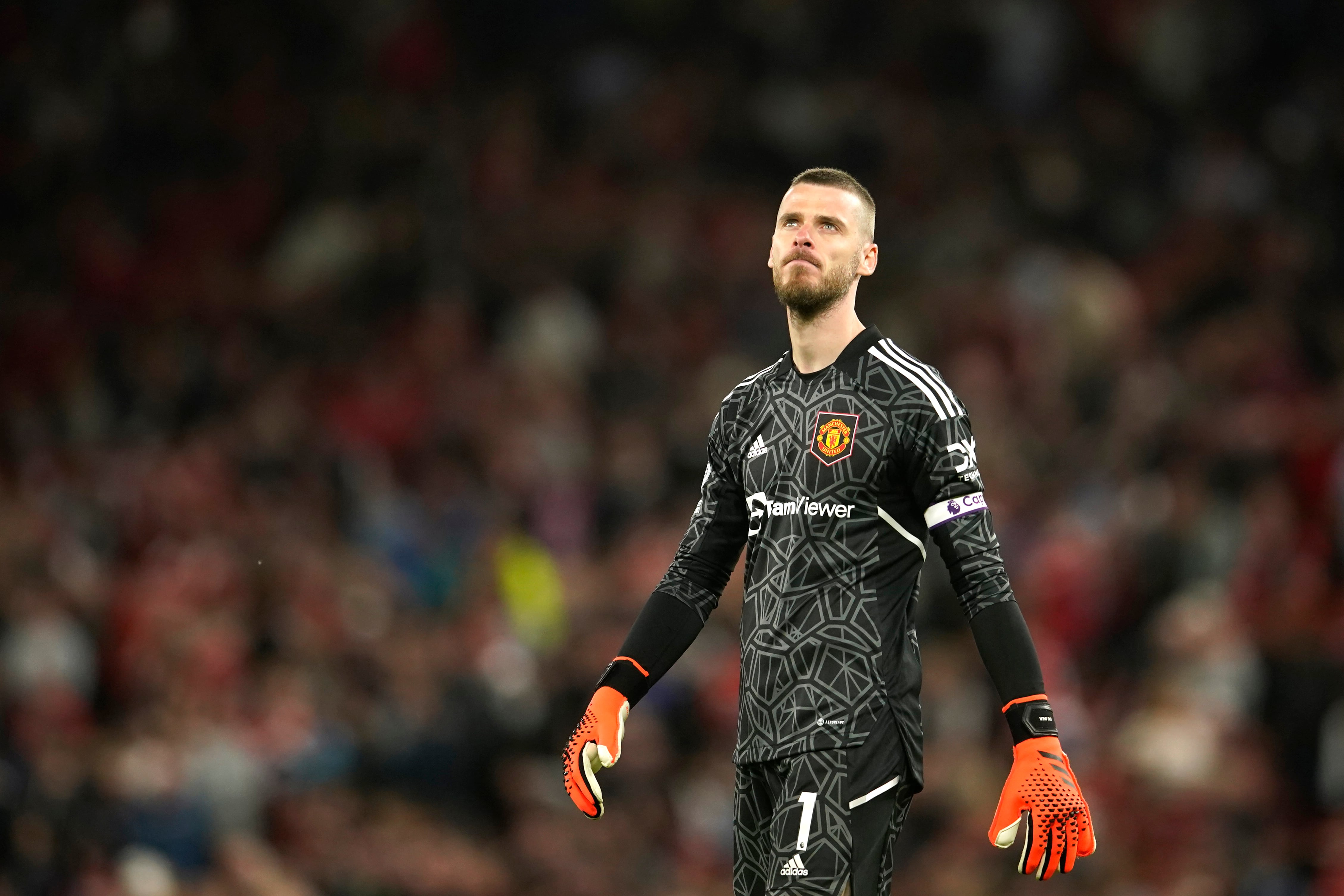 El portero del Manchester United David de Gea durante el partido de liga ante el Chelsea, el jueves 25 de mayo de 2023, en Manchester, Inglaterra. (AP Foto/Dave Thompson)