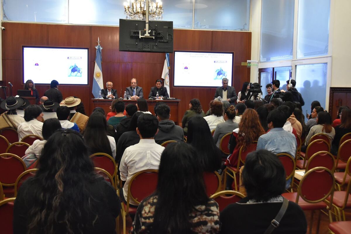 Impulsan reconocimiento como Héroe Nacional del jujeño Manuel Eduardo Arias