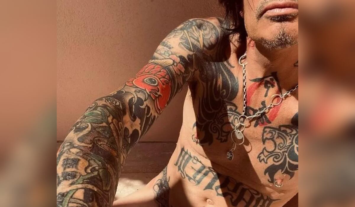 La foto de Tommy Lee desnudo que generó polémica.