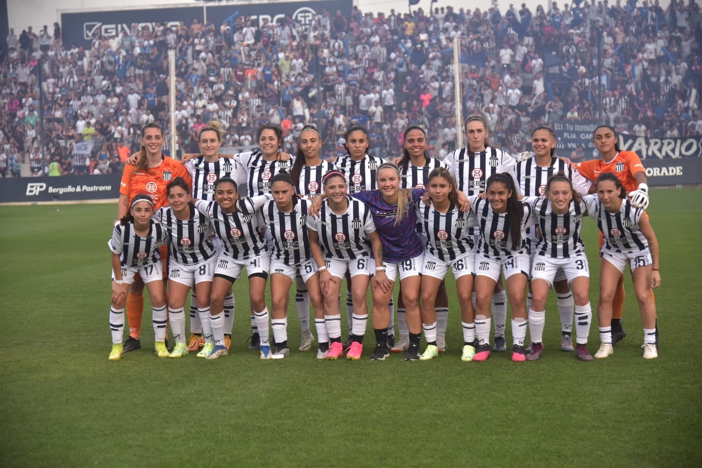 La final del reducido del femenino de Talleres ante Newell's. (Facundo Luque / La Voz).