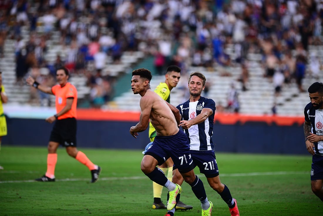 Diego Valoyes festejo de Gol
Futbol. Partido entre Talleres 2 y Aldosivi de Mar del Plata 0 en el Estadio Kempes.
27 noviembre 2021 
foto José Gabriel Hernández