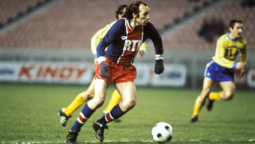 Carlos Bianchi, el primero en vestir la camiseta del PSG.