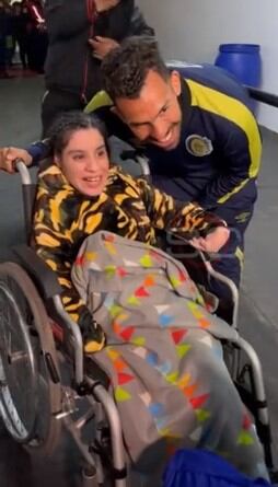 Carlos Tevez junto a Nadia.