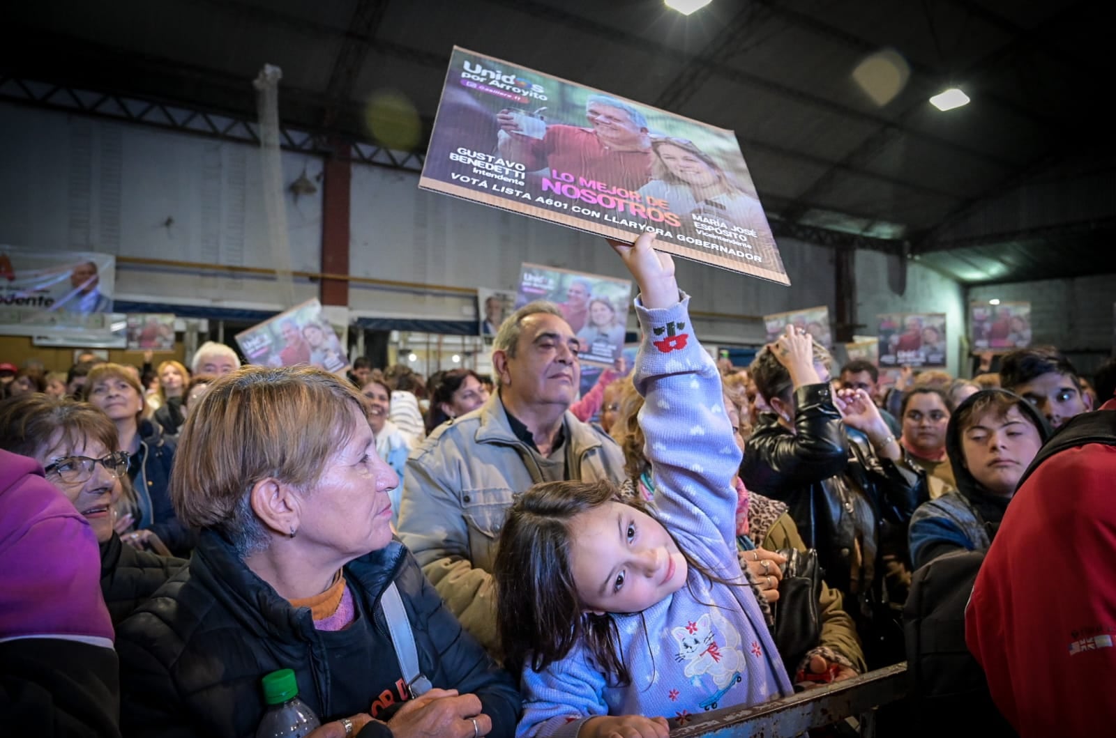 Cierre de campaña Benedetti Esposito Unidos por Arroyito 2023