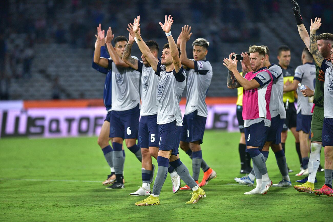 Fútbol Talleres derrotó a Central Córdoba de Santiago del Estero por 2 a 0 en el Kempes ( Ramiro Pereyra / La Voz) 