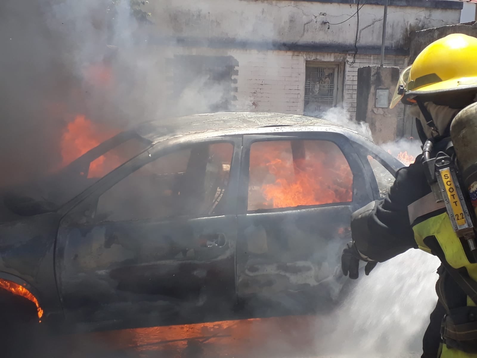 Incendio de un vehículo