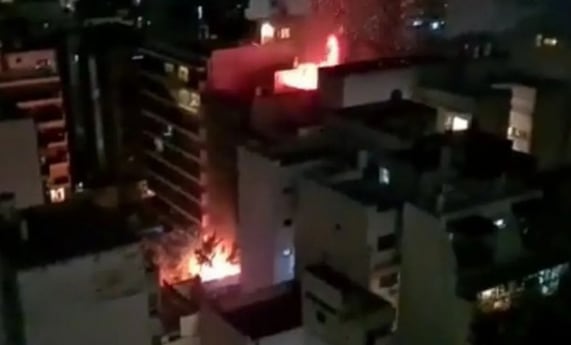 Incendio en el departamento de Felipe Pettinato en Belgrano.