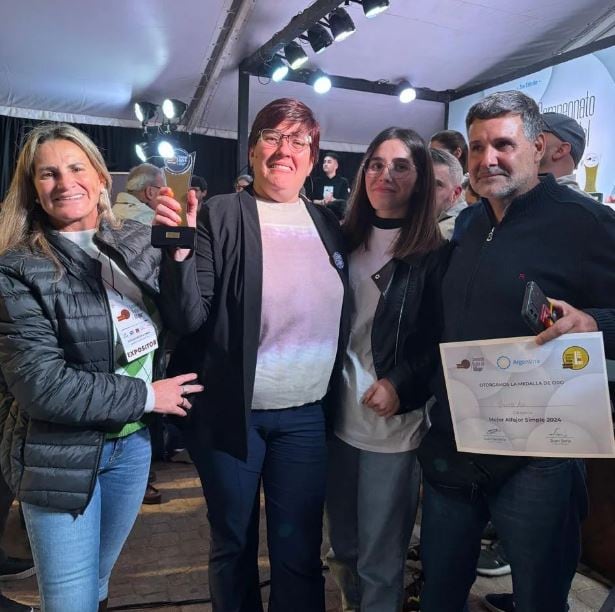 Paola Fernández y Claudio Blanco, familia entrerriana ganadores del Campeonato Mundial del Alfajor 2024