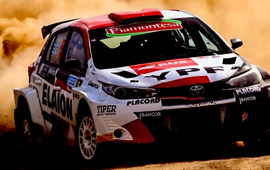 Federico Villagra, navegado por Virginia Klus, en el Yaris MR del Toyota Gazoo Racing Argentina. 