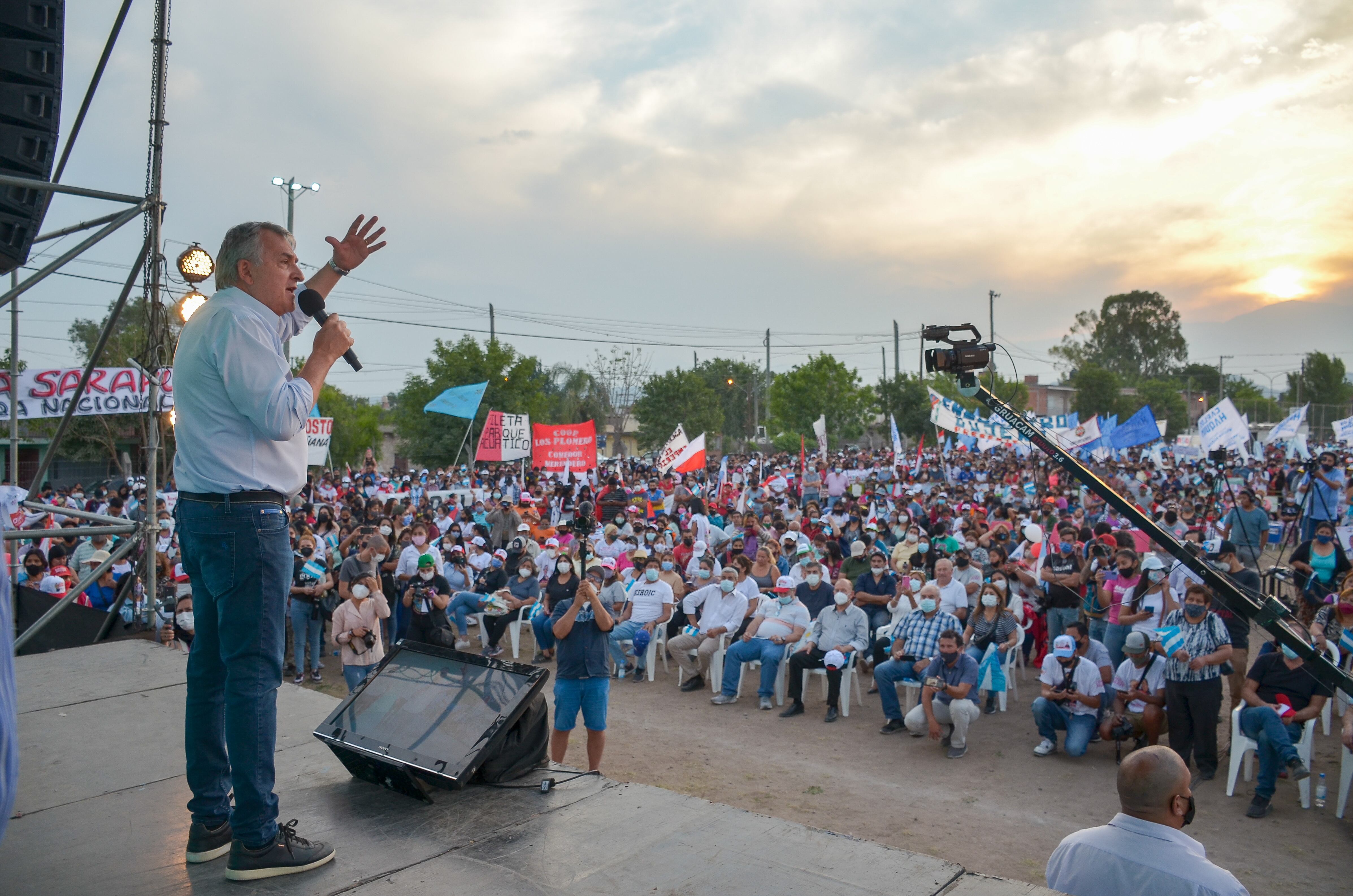 “Vamos por el triunfo el 14 de noviembre, porque no nos dejaremos robar los sueños ni pisar por nadie”, arengó Gerardo Morales en el acto de Cambia Jujuy en Alto Comedero.