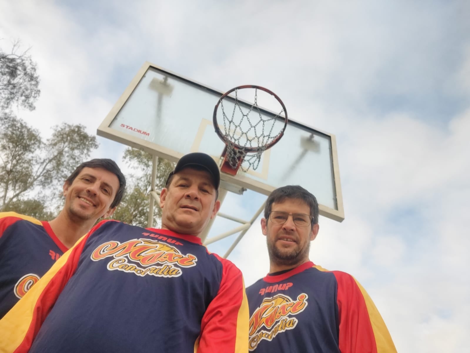 Basquet Social en la Costanera de Concordia.