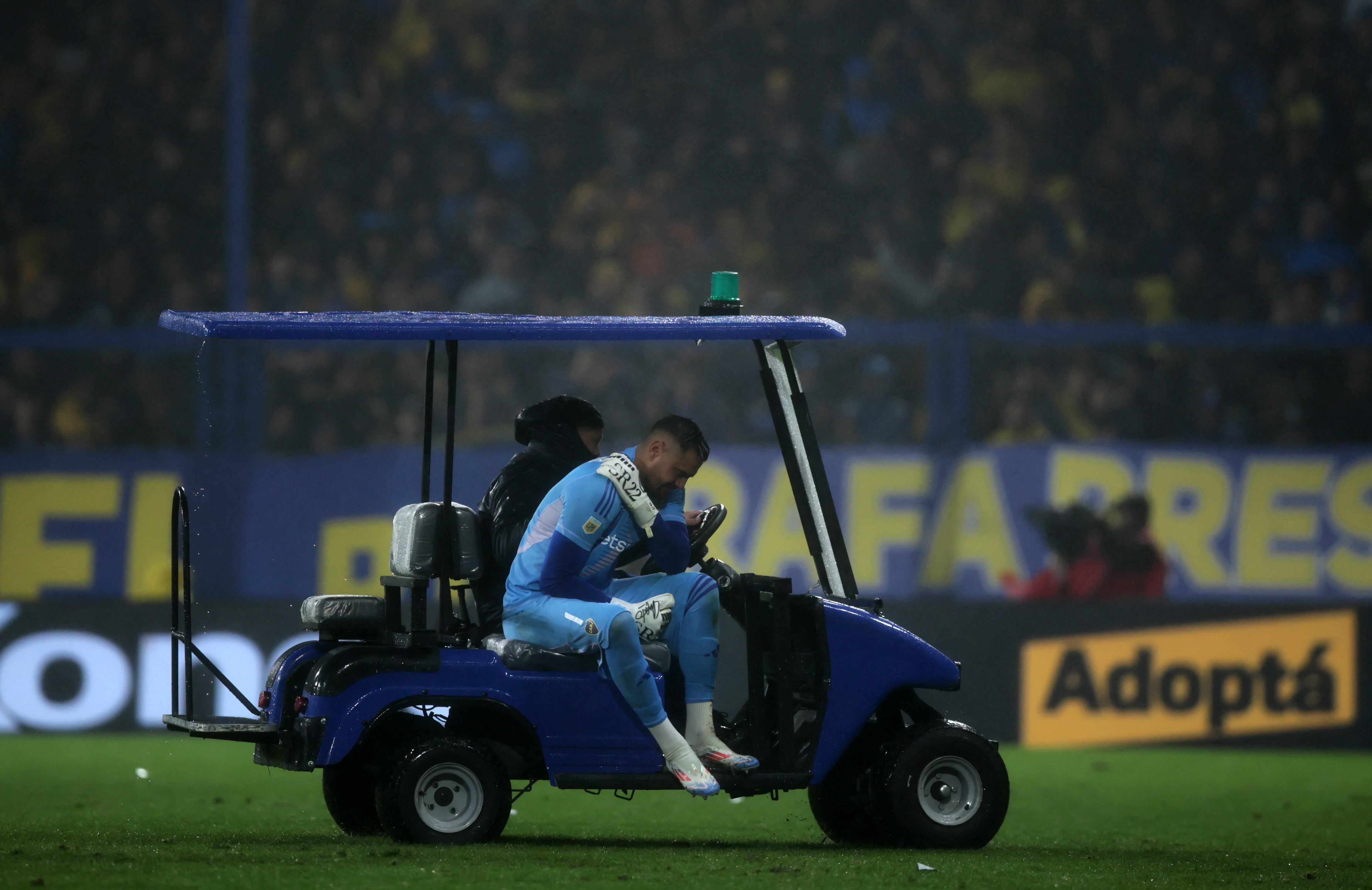 Sergio Romero, arquero de Boca, que salió del juego con Central por una lesión en el hombro derecho. (Fotobaires)