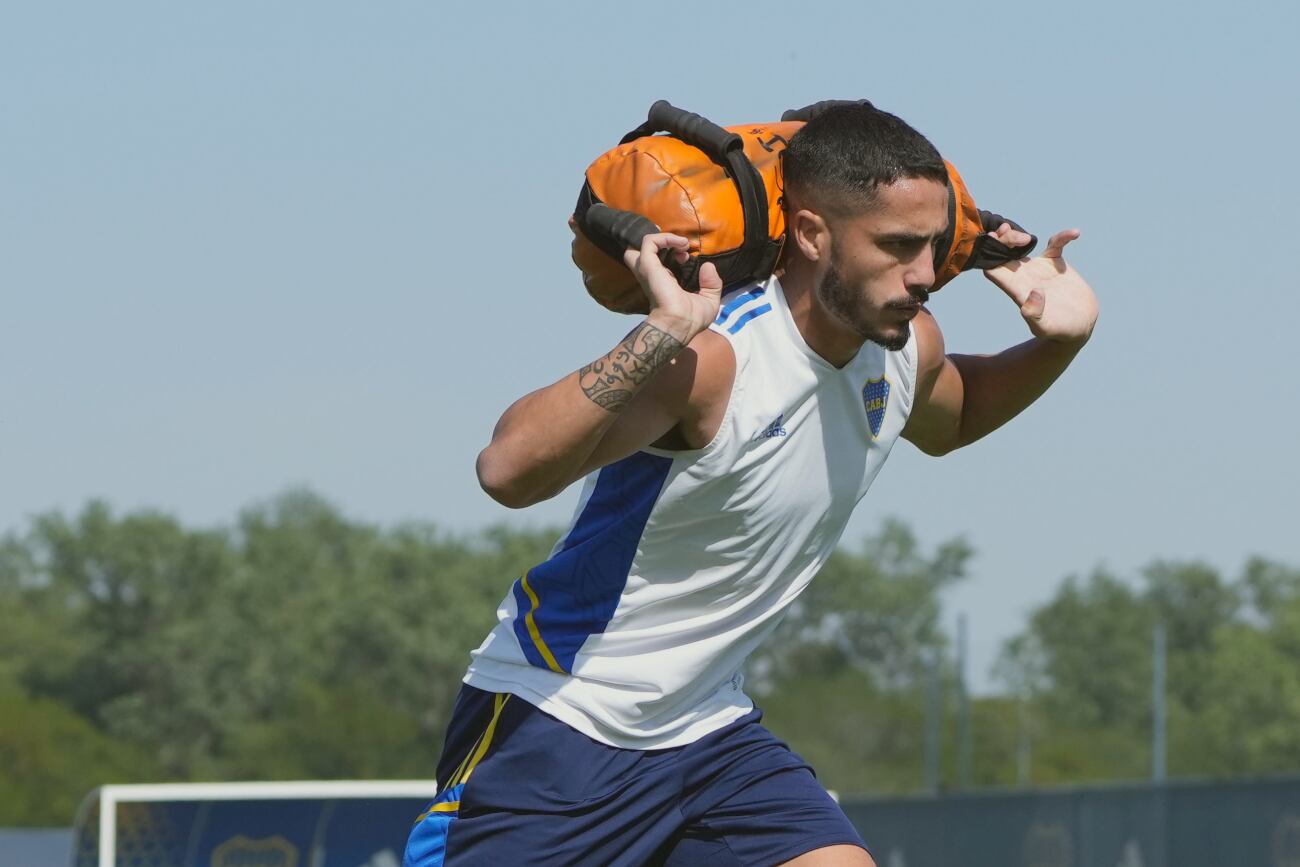 Nicolás Figal no llega a la final con Racing en Abu Dhabi (Boca)