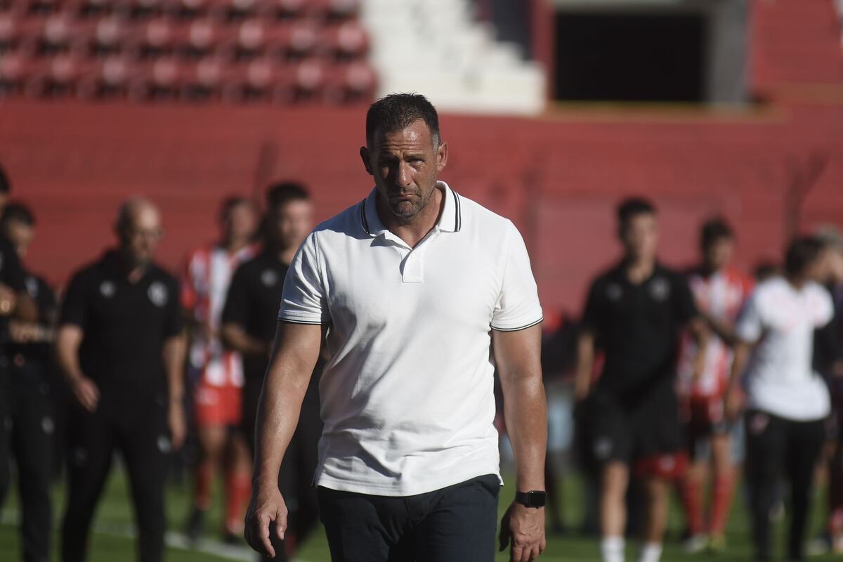 Diego Dabove, en el tobogán con Instituto: “Estoy fuerte, entero y convencido”