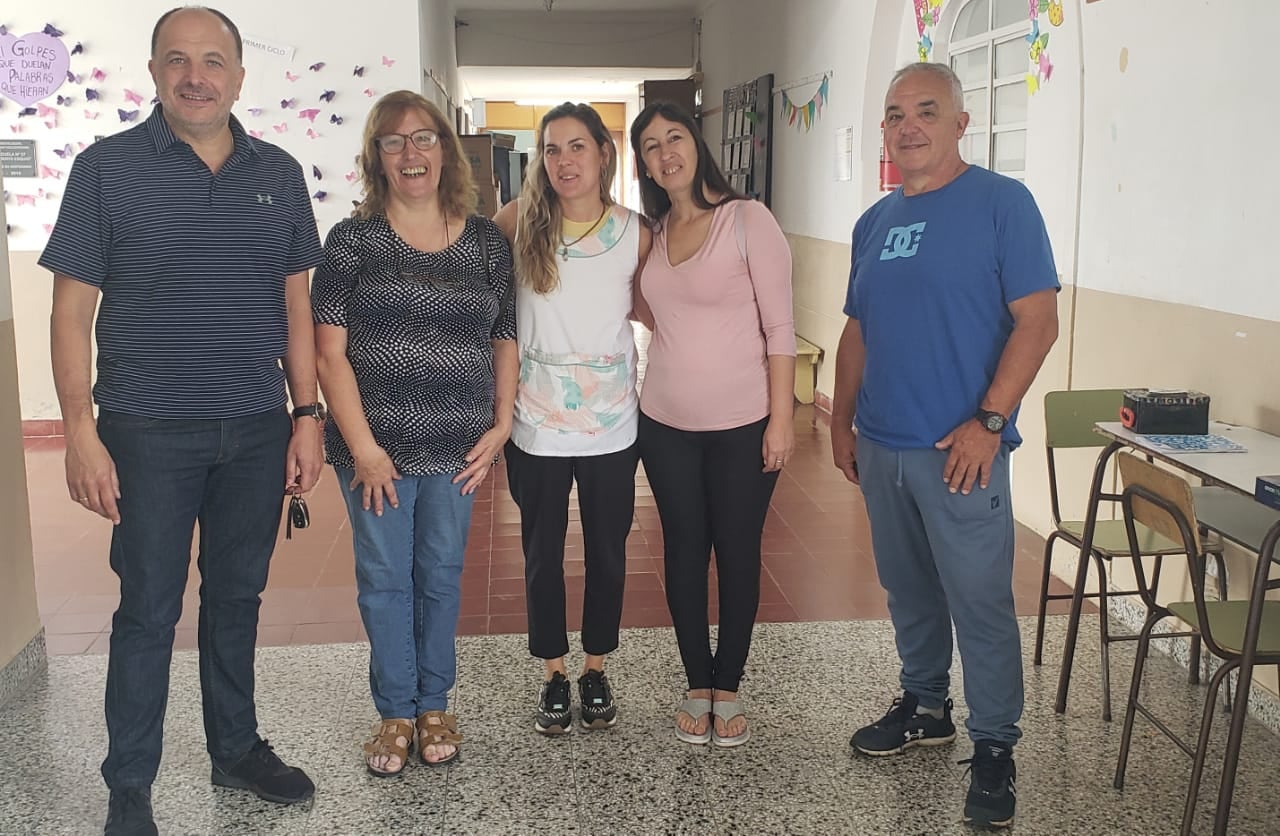 Recorrida de Pablo Garate por instituciones educativas de Tres Arroyos