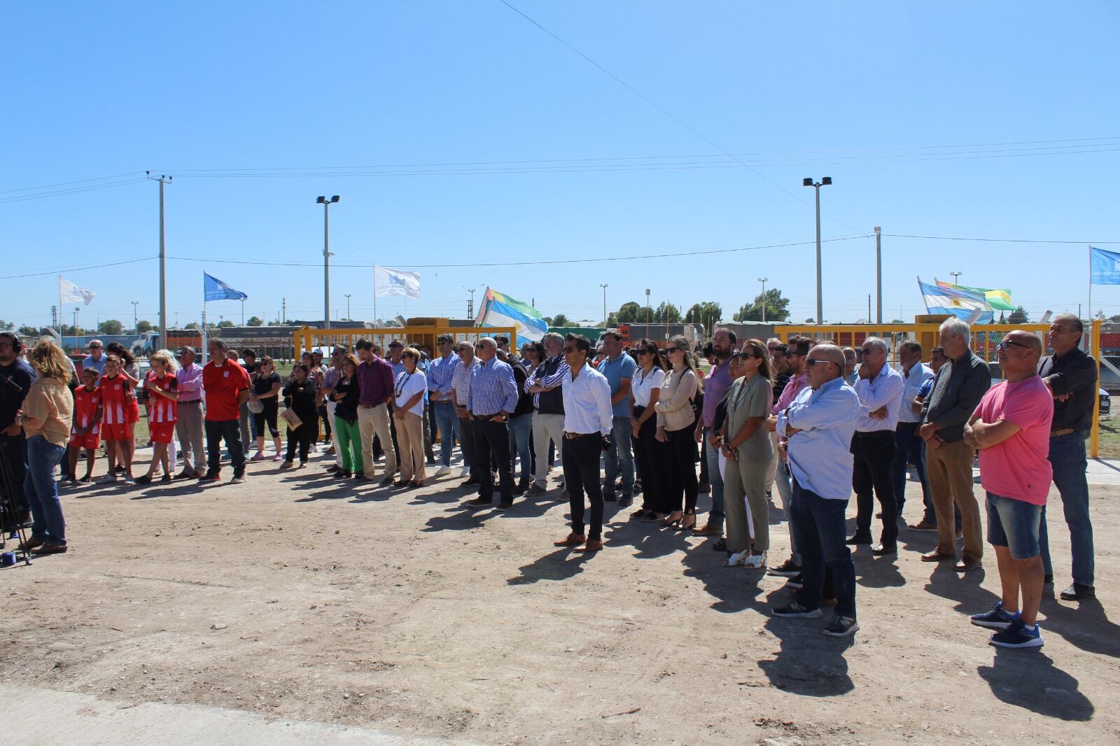 Tres Arroyos, el intendente Carlos Sánchez inaugura la hormigonera municipal