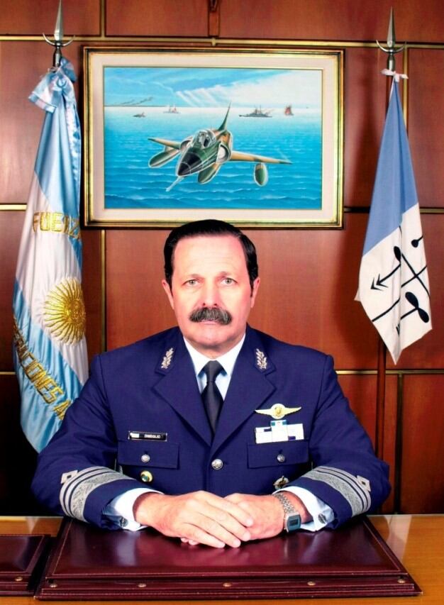 Comandante de Operaciones Aéreas, 17 diciembre 2004