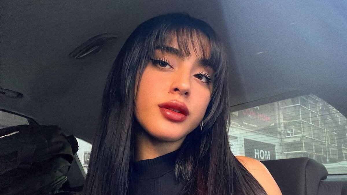 Belén Negri, “La Chilena”, se sumó a la tendencia de las pezoneras pero eligió un par de corazones negros