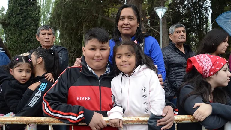 Arón, el neuquino de 14 años que le pidió computadoras para todos sus compañeros a Alberto Fernández.