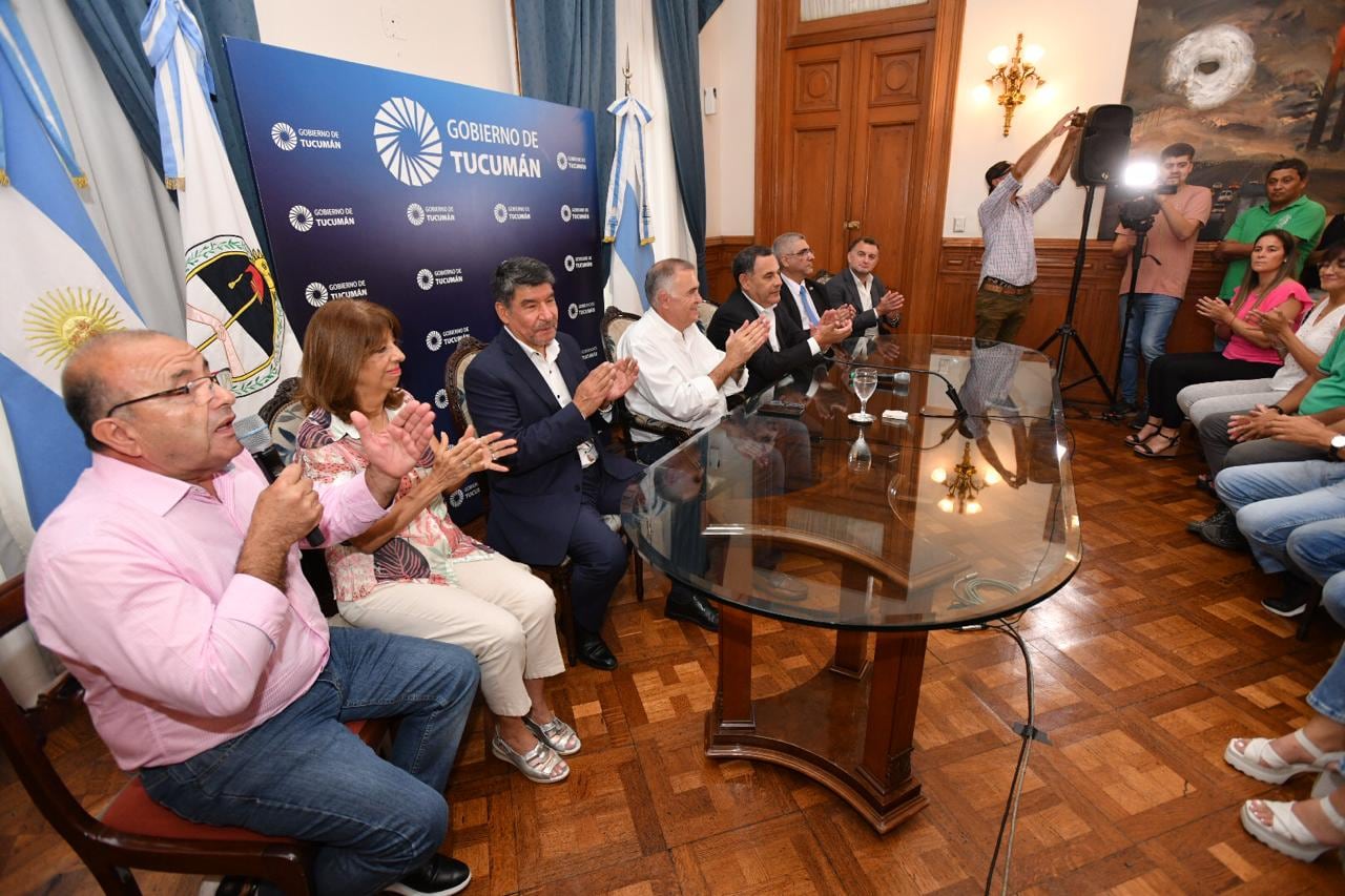 El acuerdo asegura el pago en tiempo y forma de los haberes.