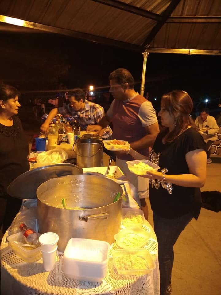 El matrimonio Acuña Vázquez brinda la cena de Nochebuena cada año para todos los que no tienen con quién pasarla.