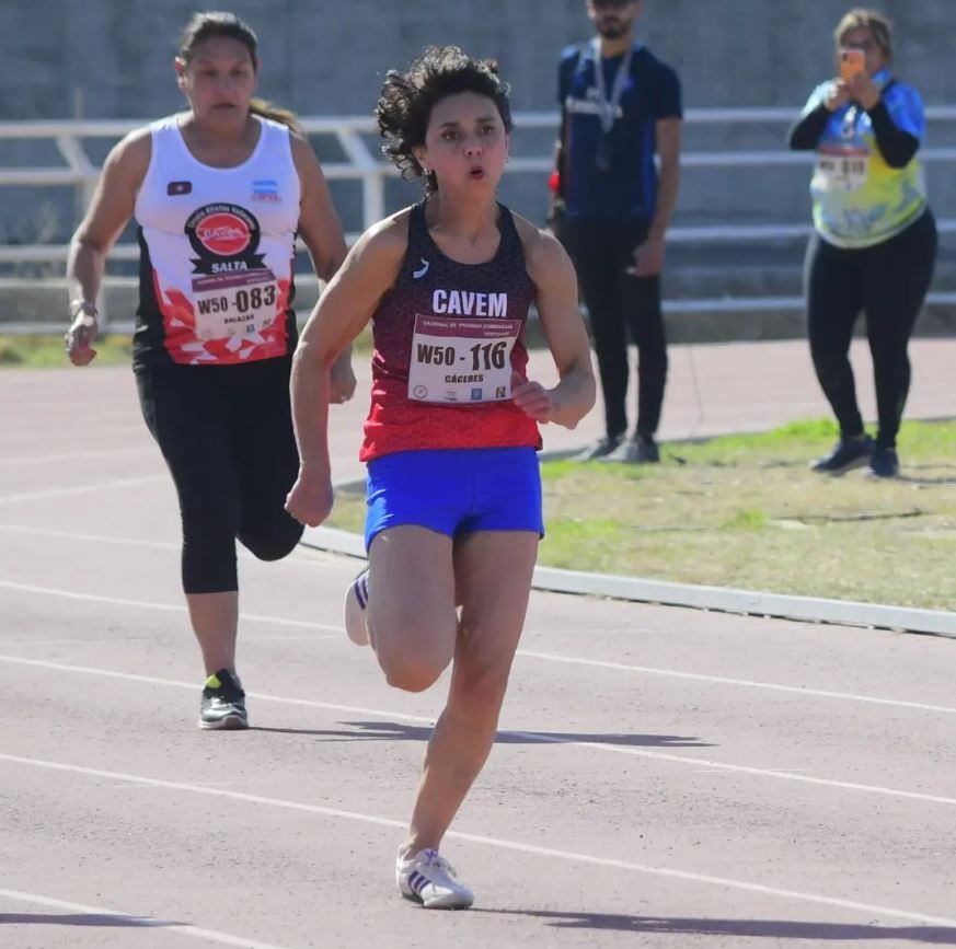 Jessica Cáceres Otto, de 54 años, campeón nacional de pruebas combinadas máster.