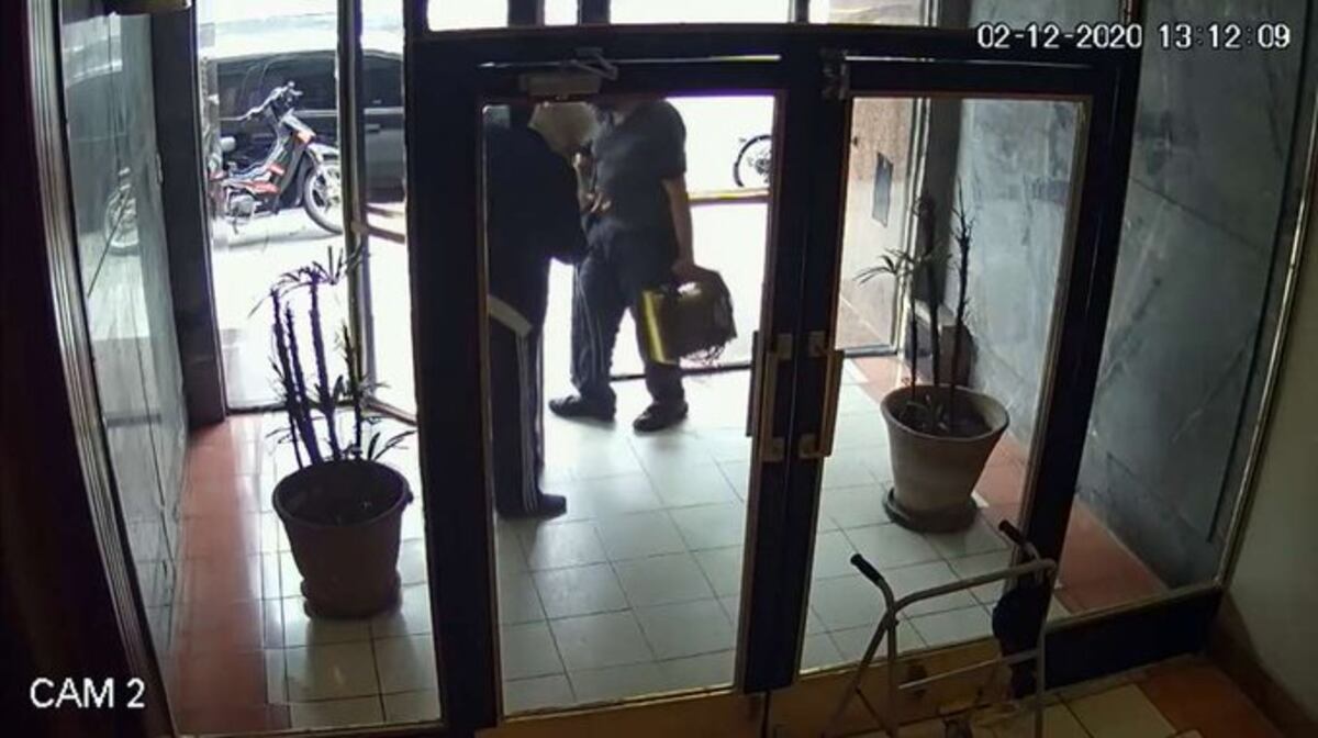 Cuento del tío a un jubilado de 92 años en Las Cañitas: le mandaron un cerrajero para abrir la caja fuerte