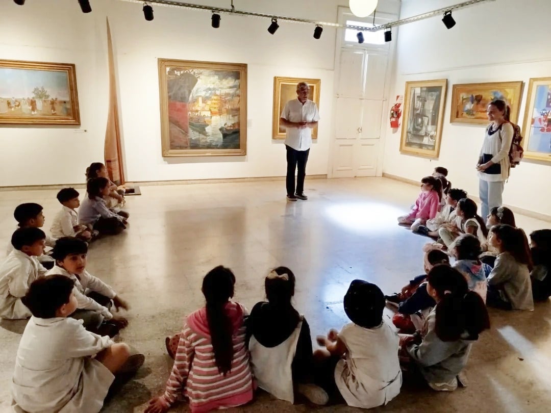 Alumnos de la Escuela Nº 22 de Bellocq visitaron el Museo de Bellas Artes de Tres Arroyos