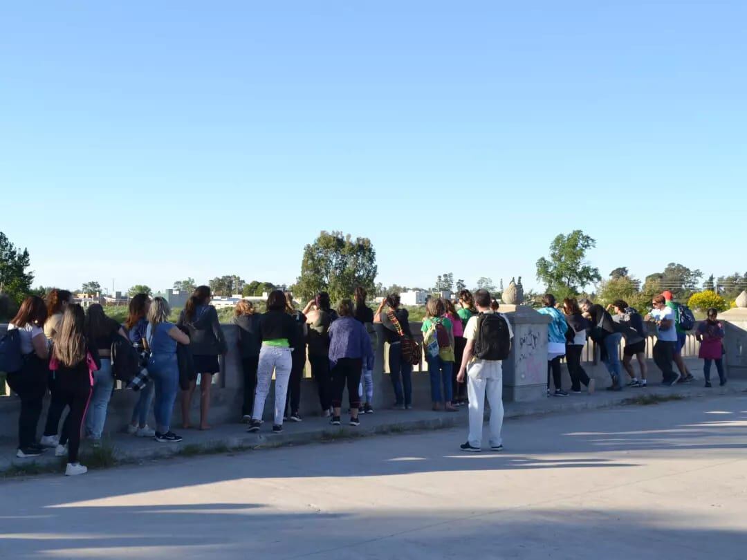 Se llevó a cabo la primera caminata filosófica “Filo Ando”