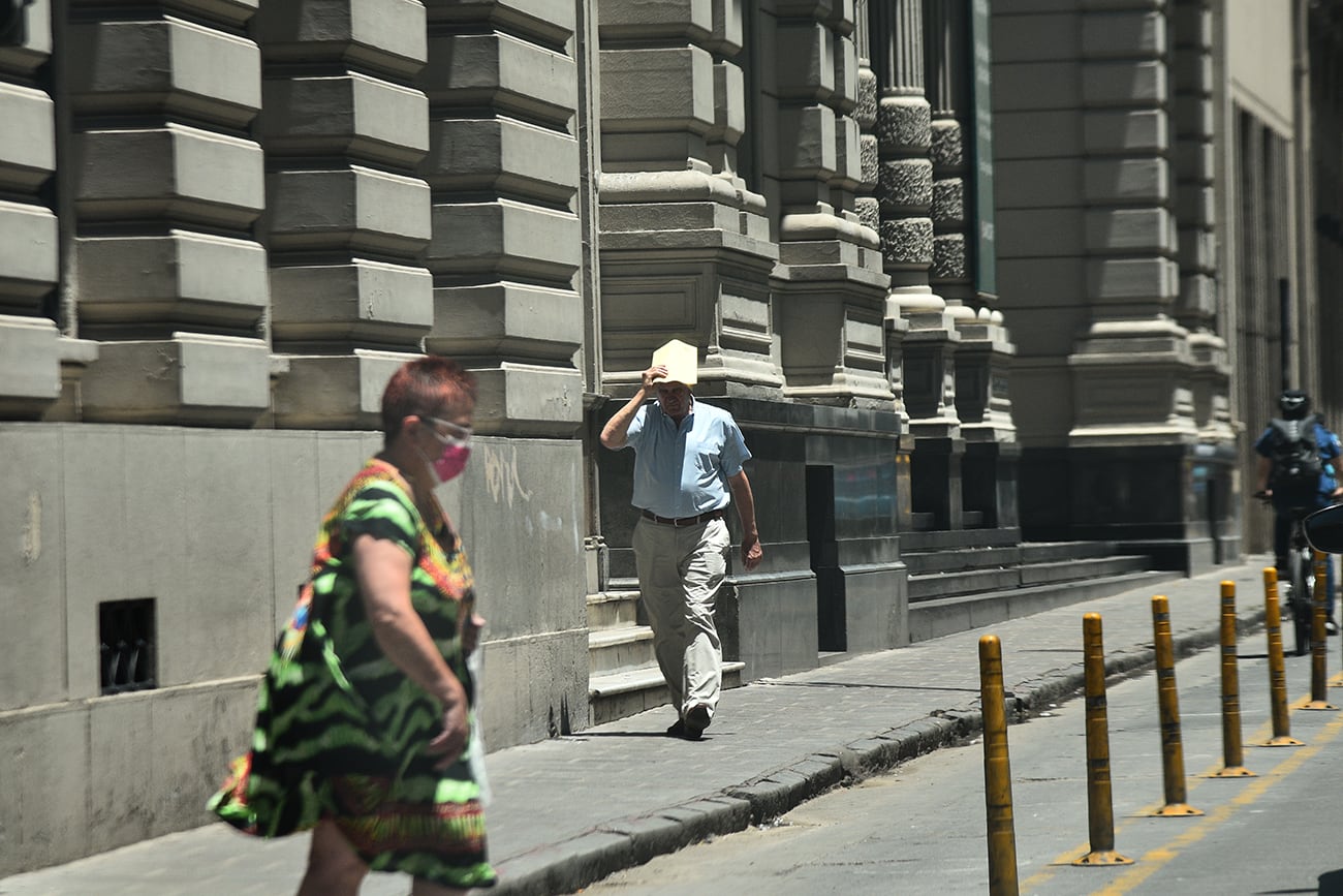 Calor imposible: se esperan temperaturas que se mantengan por encima de los 35°C. Foto: Pedro Castillo.