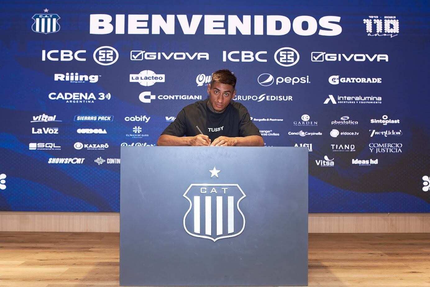 La Comisión Directiva del Club informó que se ha realizado una mejora y extensión en el contrato profesional de Juan Carlos Portillo. (Prensa Talleres).