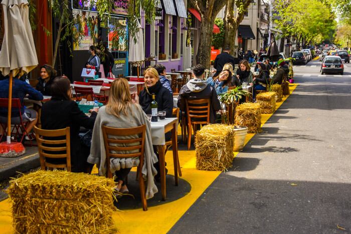 Áreas peatonales porteñas, la fórmula para disfrutar con distanciamiento al aire libre.