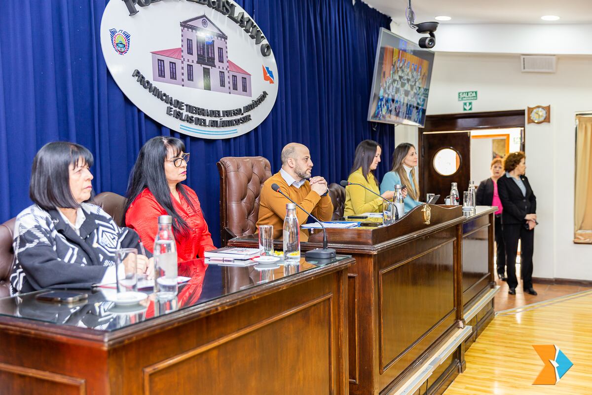 Tierra del Fuego reafirma su presencia legislativa en el Parlamento Patagónico