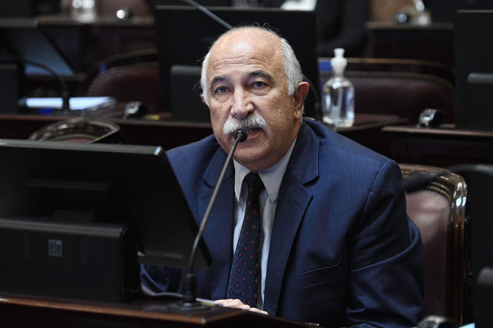 "Las internas en el Frente de Todos no hacen otra cosa que generar inestabilidad e incertidumbre", reprochó desde su banca el senador jujeño Mario Fiad.