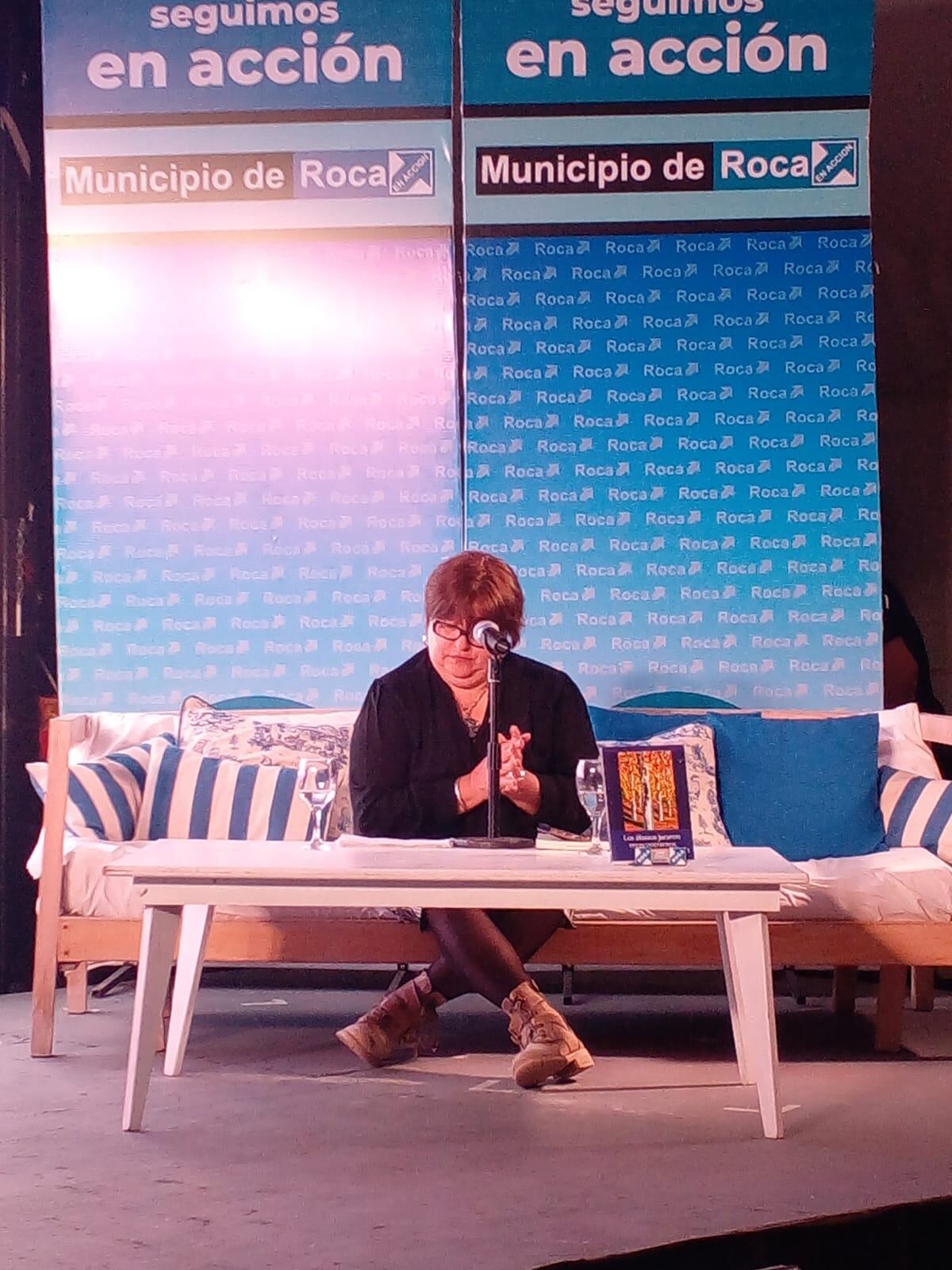 María Goicoechea presentó su novela en la Feria del Libro de General Roca