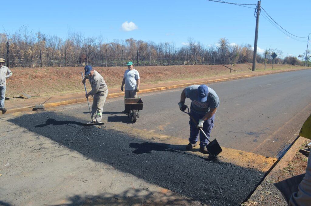 Eldorado: ambas plantas de asfalto funcionan a toda máquina.