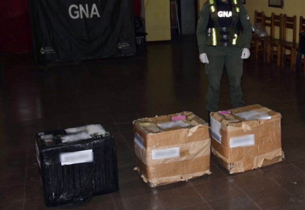 Golpe al narcotráfico: decomisaron droga camuflada en golosinas