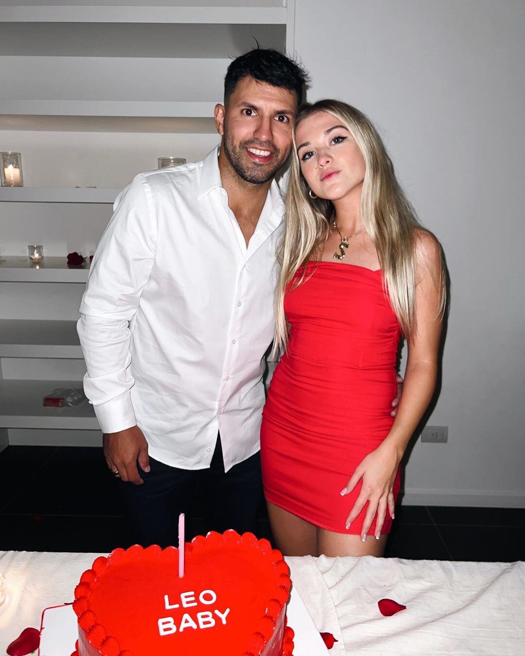 La foto que subió Sofía Calzetti junto al Kun Agüero por su cumpleaños. Él dejó de seguirla en Instagram.