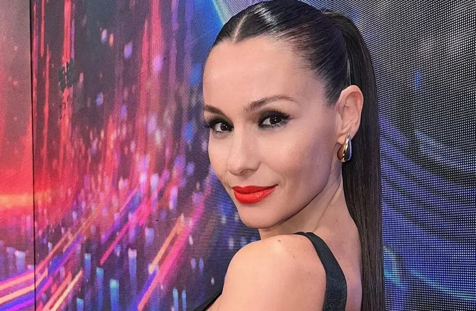 Pampita deslumbró en el Bailando: cambio de look y un vestido muy ajustado