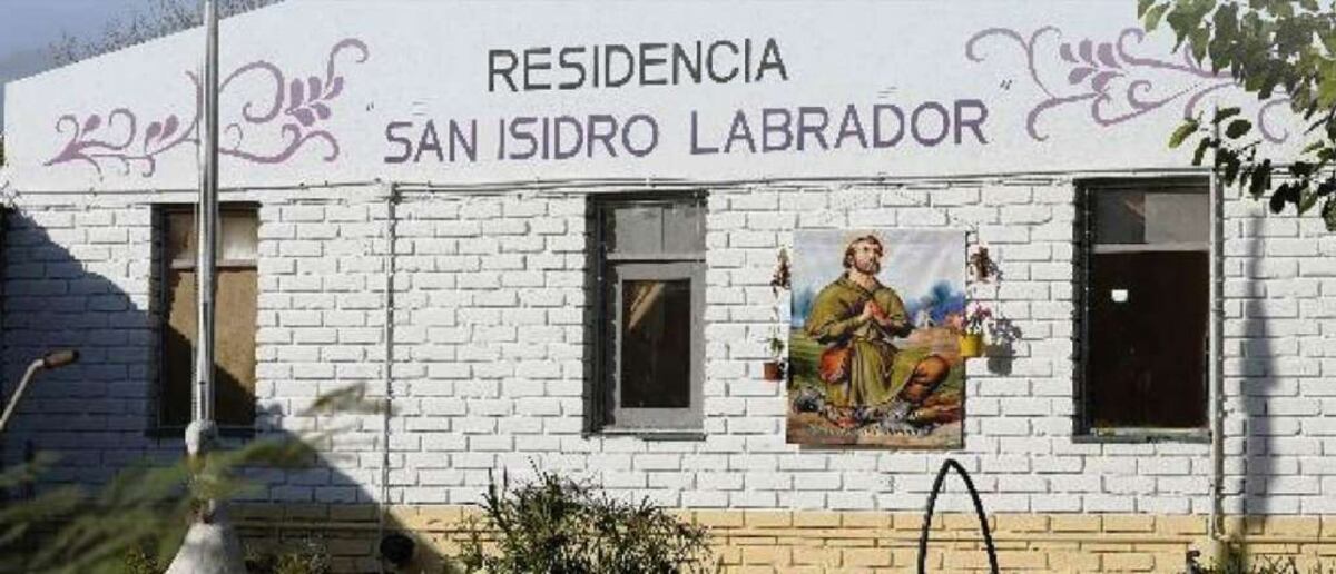 Era cuidadora de un hogar en Mendoza y la echaron por vaciarle la cuenta bancaria a un anciano