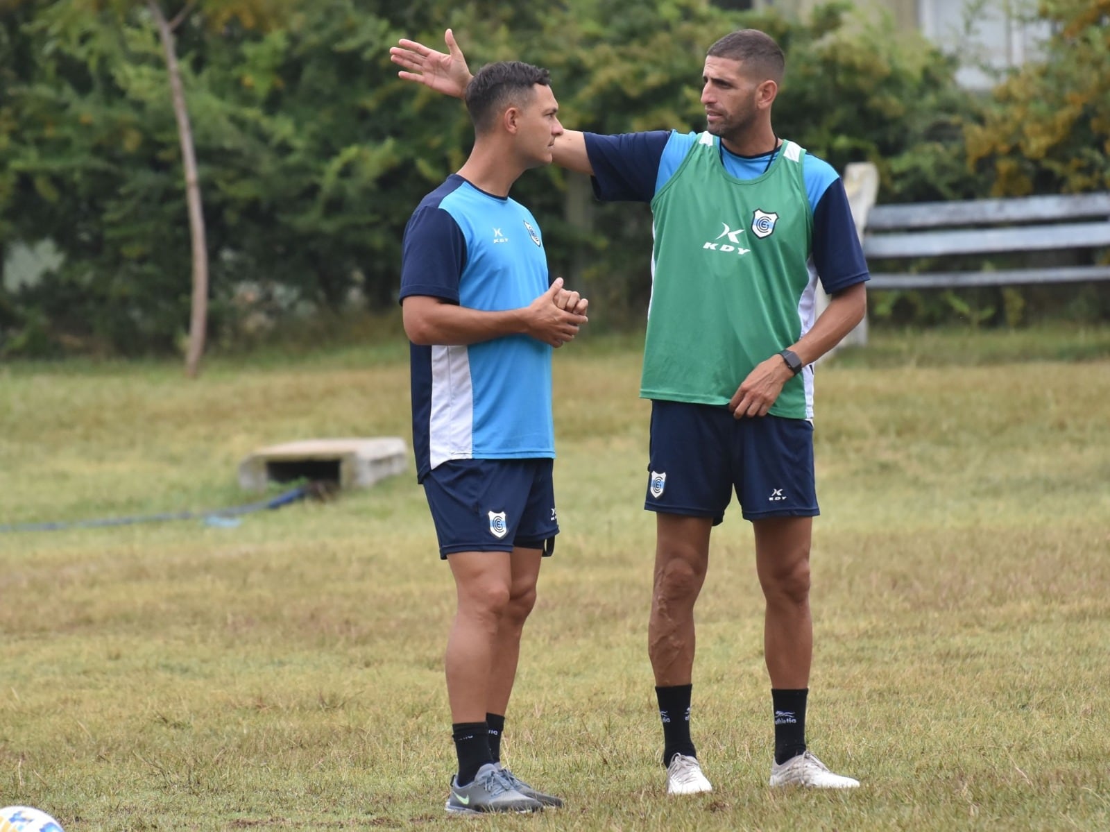 Matías Módolo y su cuerpo técnico piensan variantes en el equipo titular para volver a Jujuy con tres puntos en el bolso.