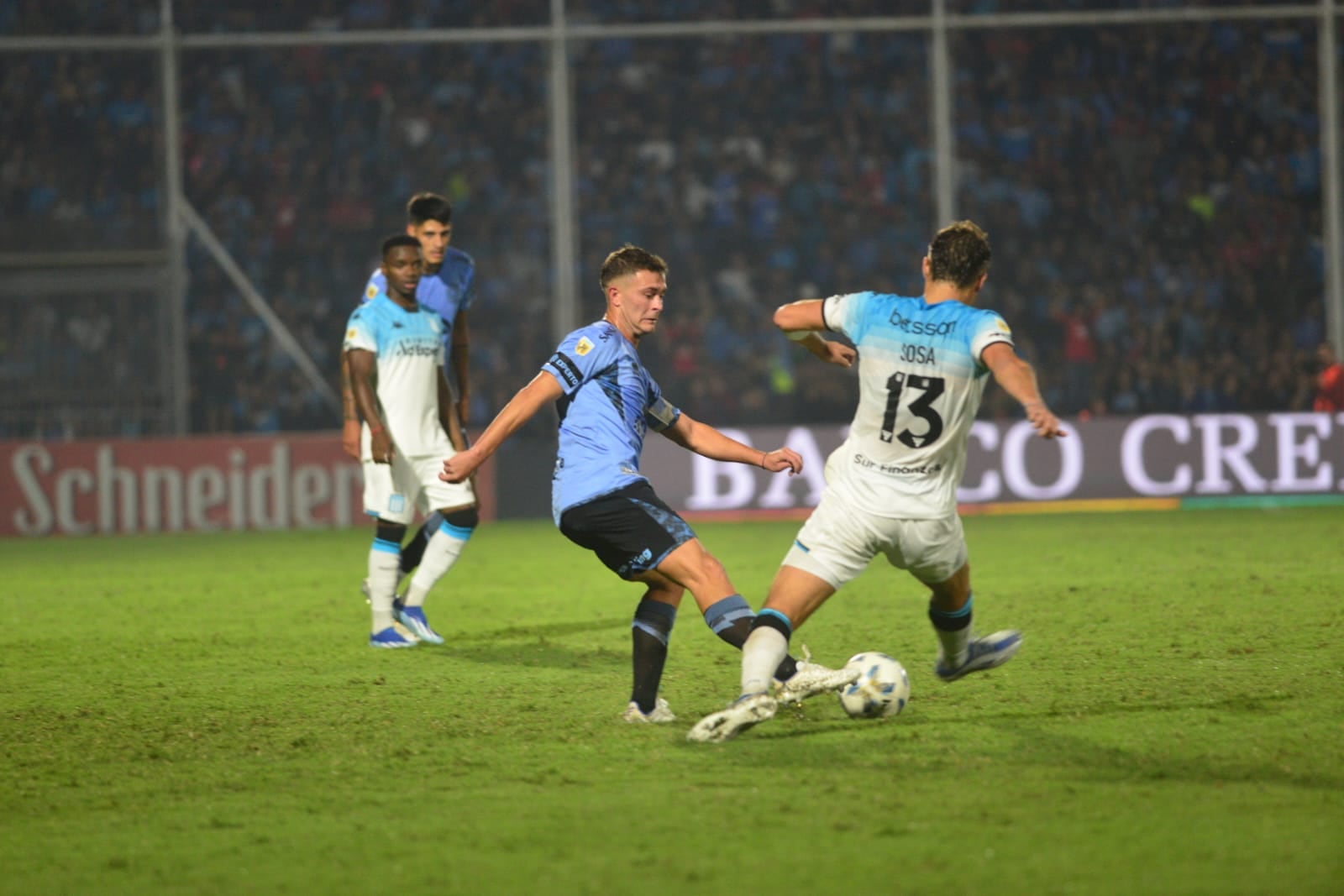 Belgrano vs Racing en Alberdi (Javier Ferreyra / La Voz)