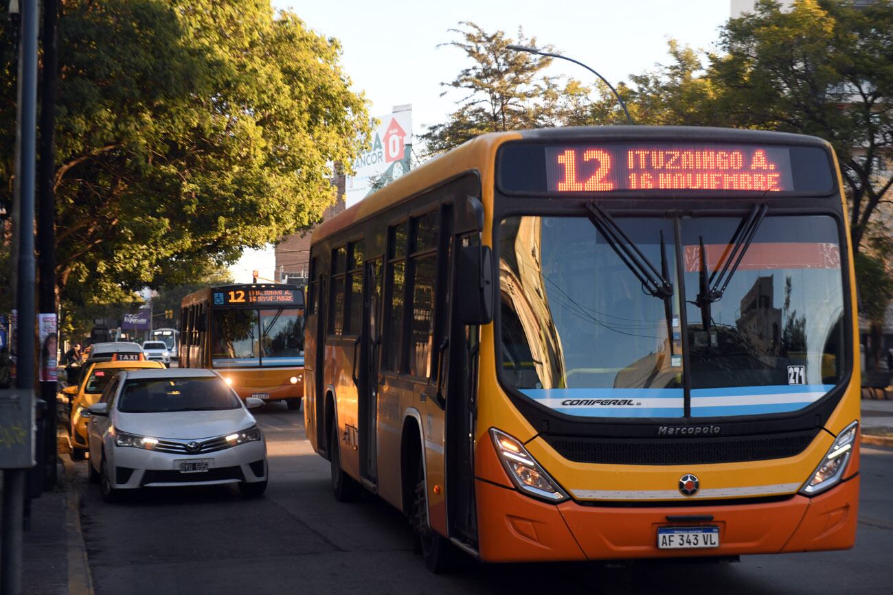 Se levantó el paro de transporte durante la madrugada. (Ramiro Pereyra / La Voz)