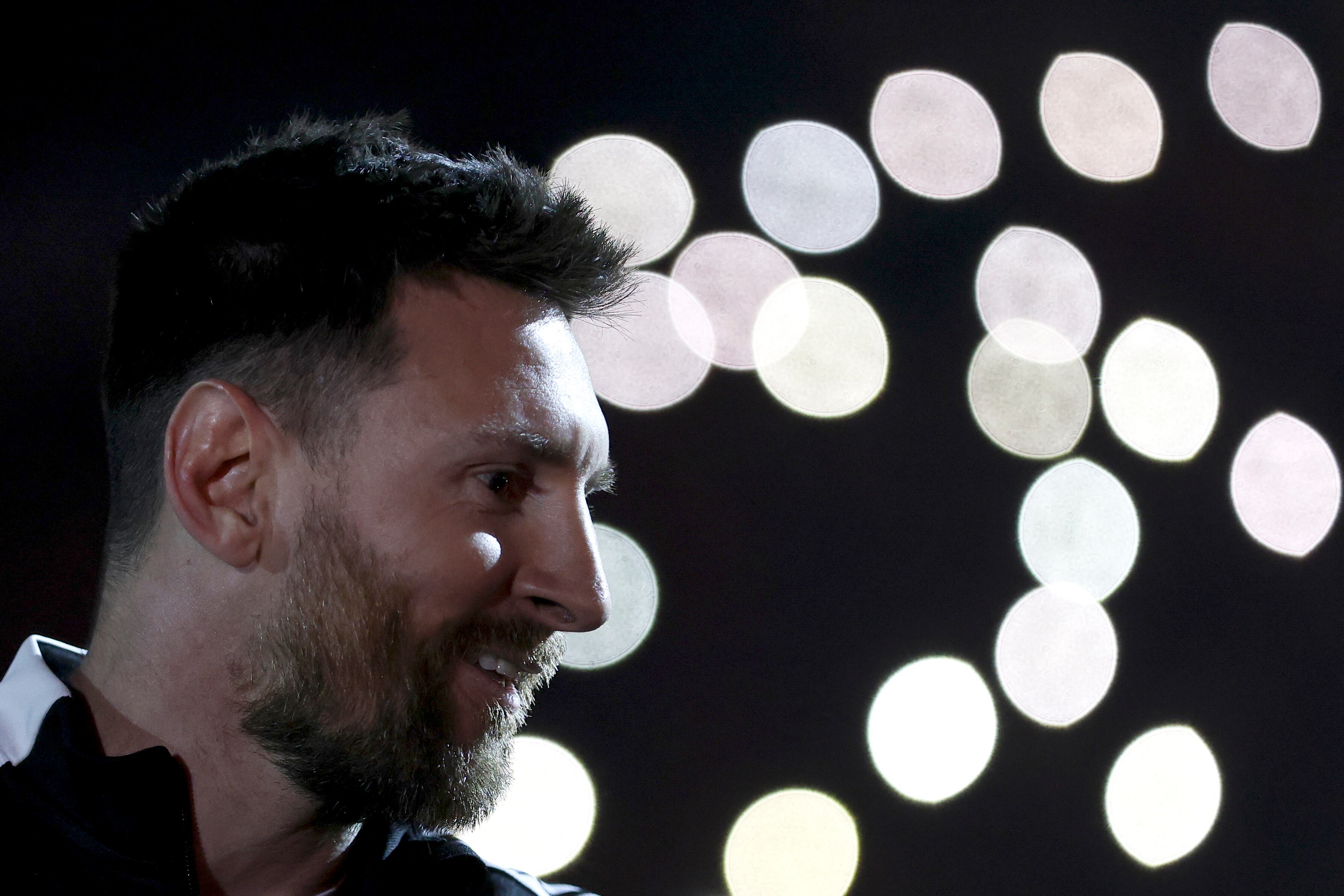 Lionel Messi tendrá su presentación oficial el próximo 16 de julio. Foto: AP / Nicolás Aguilera.