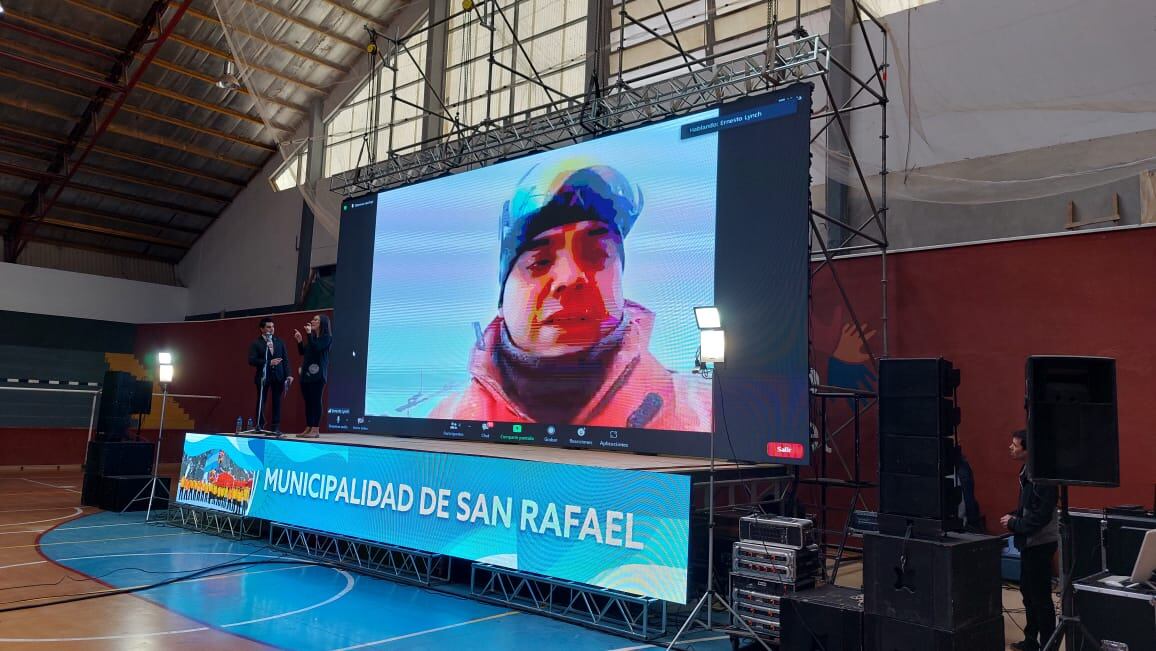 Unos 2.000 alumnos participaron del encuentro virtual con la Antártida