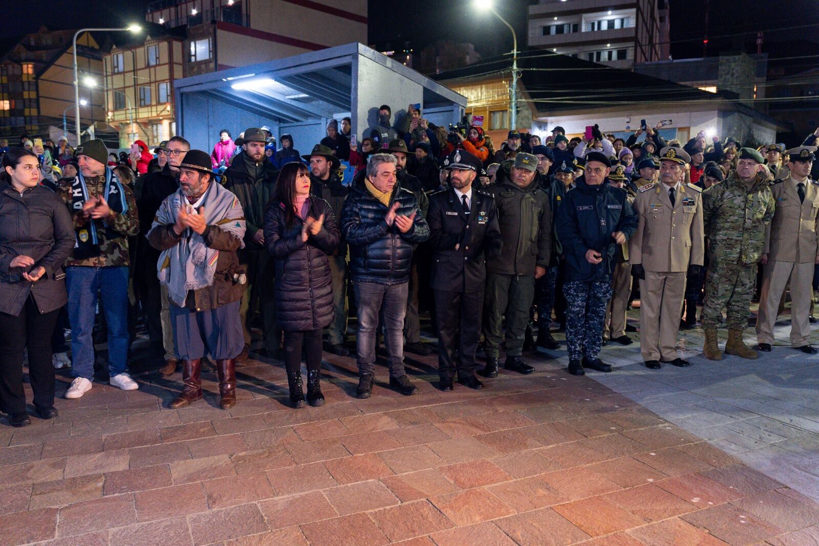 Vigilia por el Día del Veterano y de los Caídos en la Guerra de Malvinas