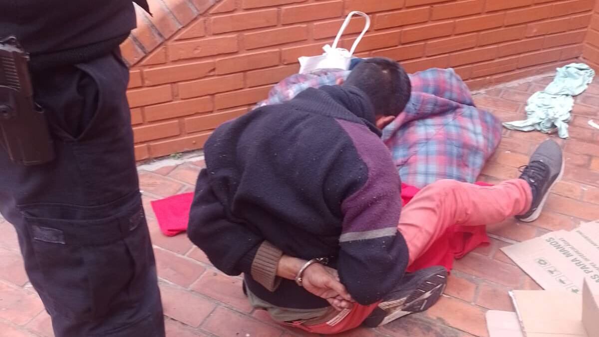 Afirman que un cuidacoches de Rosario fue arrestado 36 veces en dos años